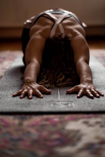 yoga sur tapis